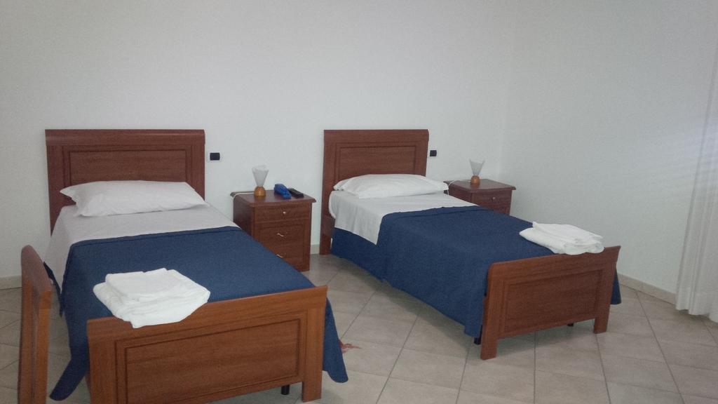 Del Riccio Hotel Martirano Room photo